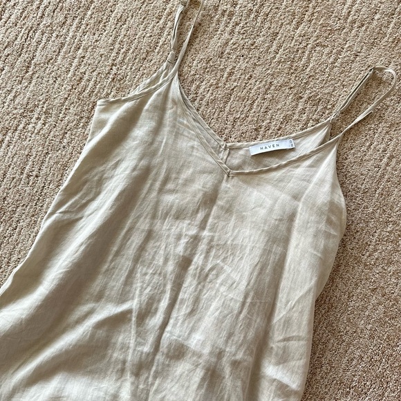 Haven Linen Dress - Picture 2 of 3
